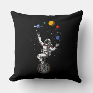 Coussin L'astronaute spatial jongle avec les planètes Astr