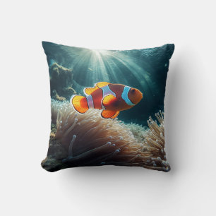Coussin Le bijou de l'océan : Anémone de poisson clown