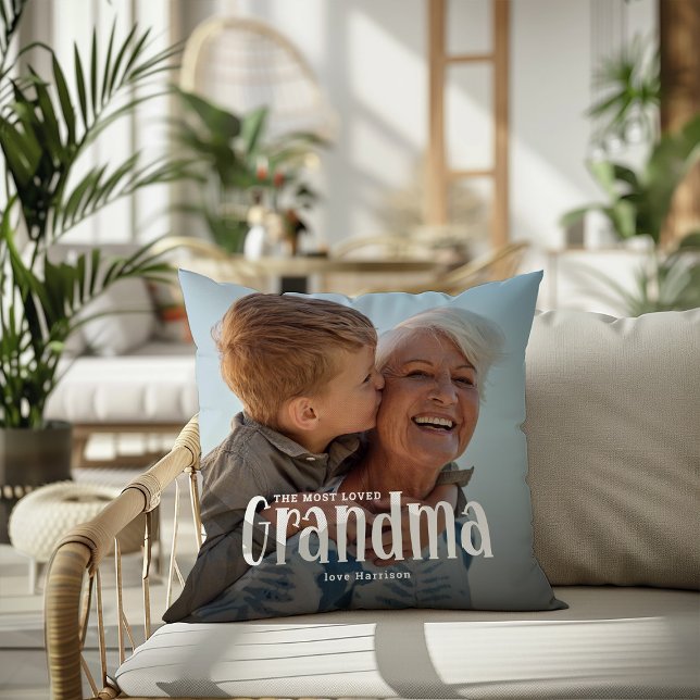Coussin Le cadeau le plus adoré de GRANDMA' (Créateur téléchargé)