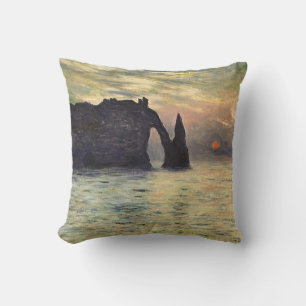 Coussin Le Cliff Etretat, coucher de soleil de Claude Mone
