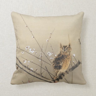 Coussin Le hibou de Goun et les premières fleurs de prune