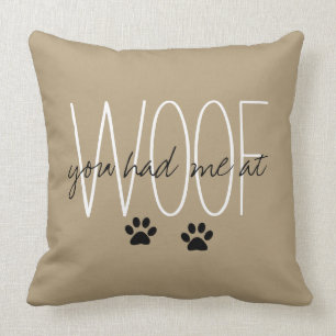 COUSSIN LE JET CHIC PILLOW_ " VOUS M'AVEZ EU CHEZ WOOF "