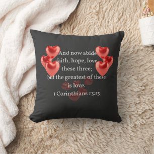 Coussin "... le plus grand d'entre eux amoureux." chrétien
