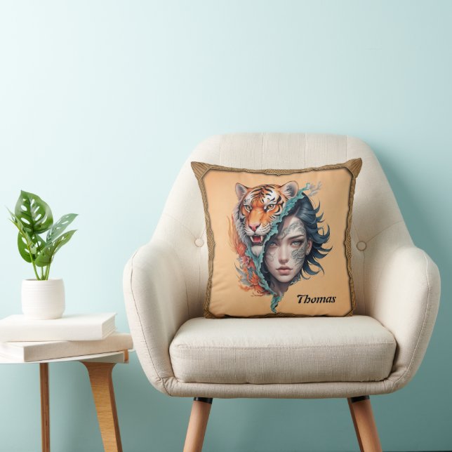Coussin Le tigre et la femme, force et grâce. (Chaise)