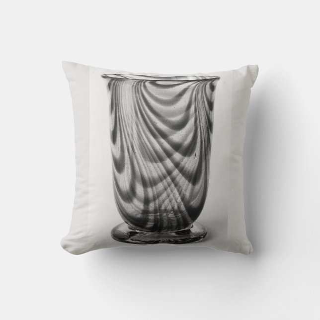 Coussin Lecteur de vase noir gris blanc (Recto)