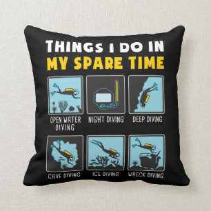 Coussin Les Choses Que Je Fais Dans Mon Temps Libre Plongé