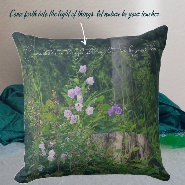 Coussin Les fleurs de Bellflowers dans les bois (Créateur téléchargé)