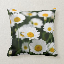 Coussin Les fleurs sauvages de marguerite se ferment