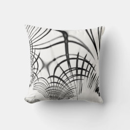 Coussin Les lignes grises traversées nous rappellent les d