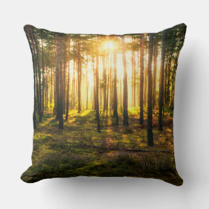 Coussin Les poutres du soleil brille dans la pinède