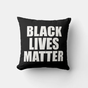 Coussin Les vies noires comptent