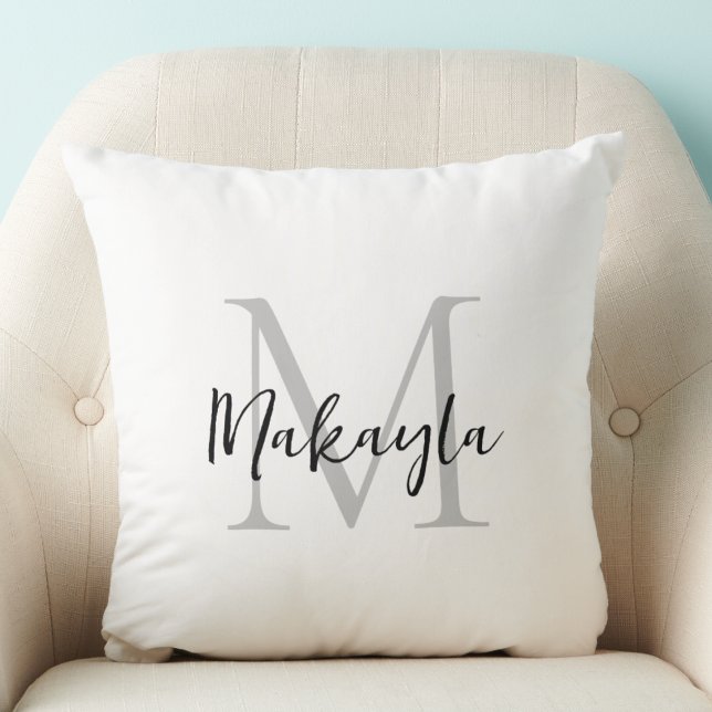 Coussin Lettre initiale de monogramme moderne Nom de scrip (Créateur téléchargé)