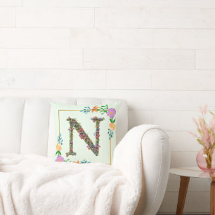 Coussin Lettre N de l'alphabet floral