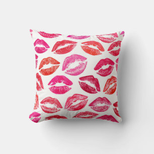 Coussin Lèvres rouges, arrière - plan blanc.