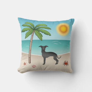 Coussin Lévrier Italien Noir sur une Plage Tropicale d'Été