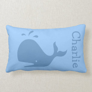 Coussin lombaire de baleine bleue avec nom de bébé