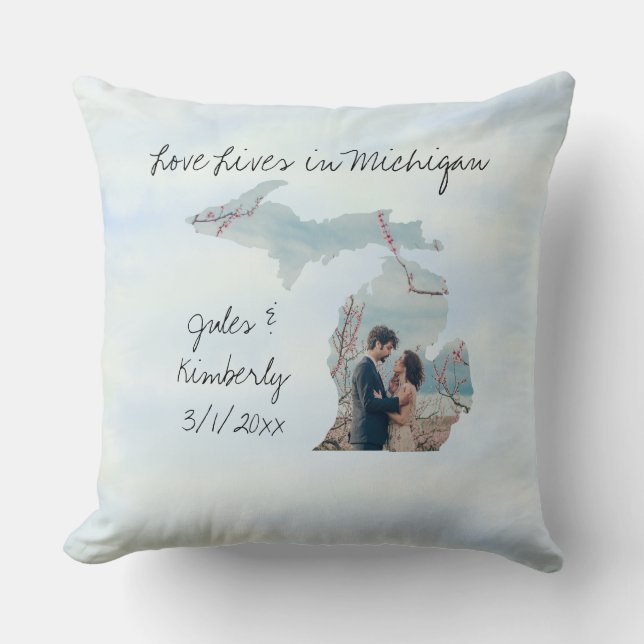 Coussin Love Vit Dans L'État Du Michigan Formé Photo Perso (Recto)
