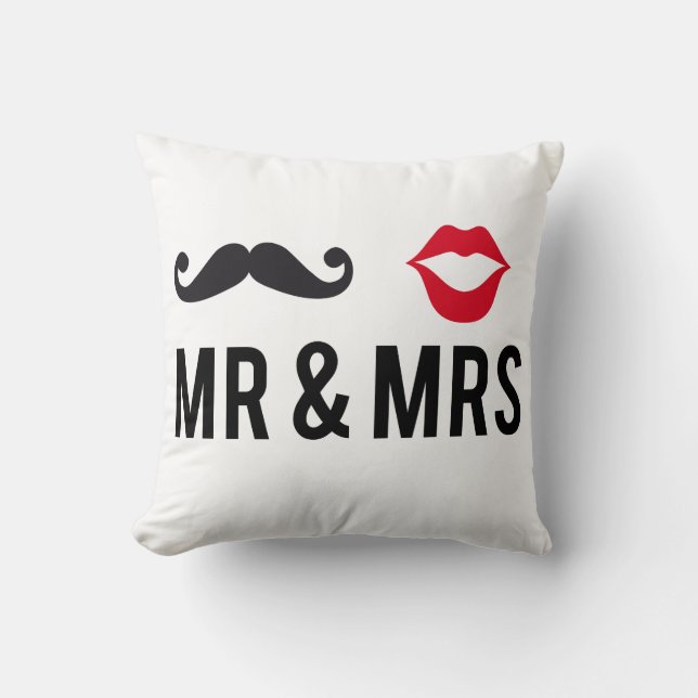 Coussin M. et Mme, conception des textes avec la moustache (Recto)