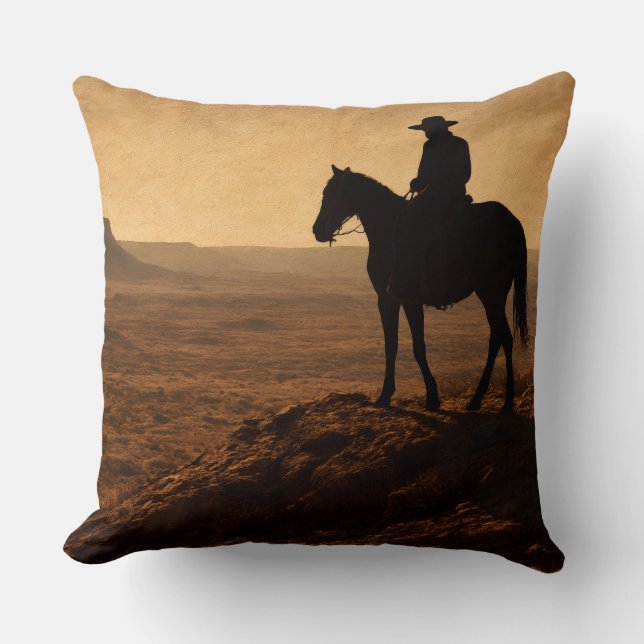 Coussin Macro Detail Lone Rider - Textured Western  (Recto)