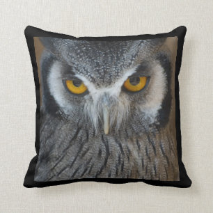 Coussin Macro hibou de Scops noir et blanc