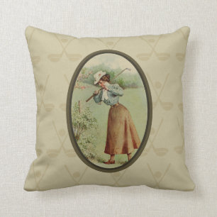 Coussin Madame jouante au golf vintage Art
