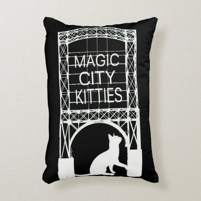 Coussin magique d'accent de minous de ville (Devant(Vertical))
