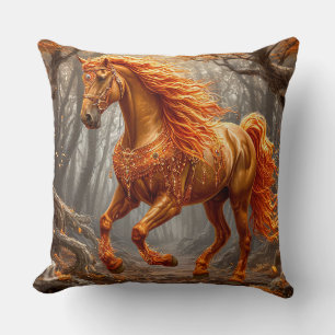 Coussin Magnifique cheval orange dans la forêt automnale