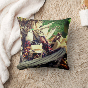 Coussin Maïs Indien Coloré En Panier D'osier Automne