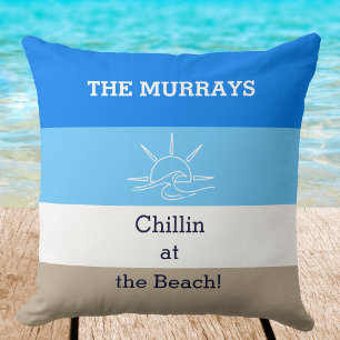 Coussin Maison de plage avec bandes bronzées bleues Nom de