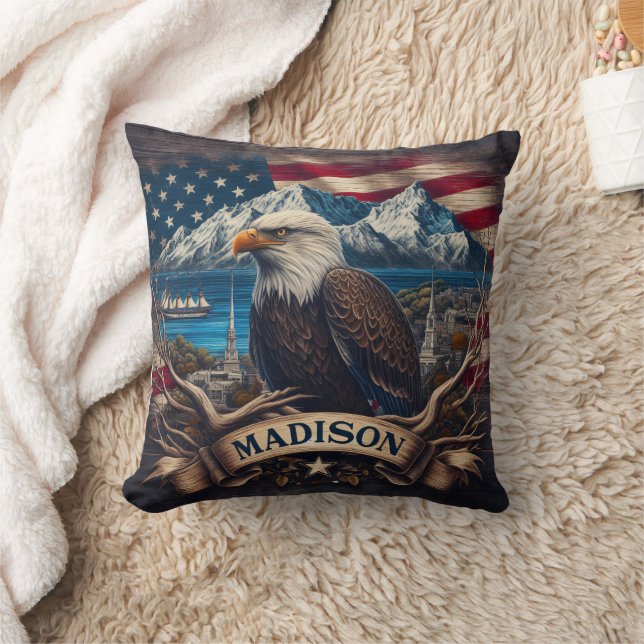 Coussin Majestic Eagle Surplombant Madison Paysage (Couverture)
