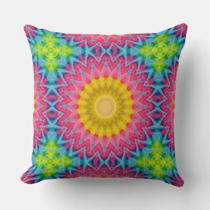 Coussin Mandala à Cravate arc-en-ciel avec symétrie vibran