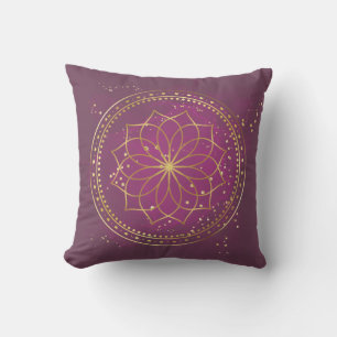 Coussin Mandala d'or sur la prune Elégante Géométrie Sac