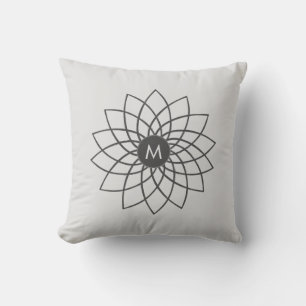 Coussin Mandala Gris sur Couleur Poussière d'Argent