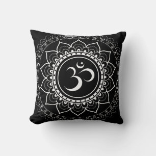 Coussin Mandala Om noir