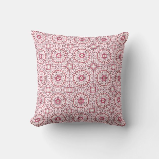 Coussin Mandala rose pâle (Recto)