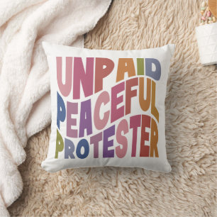 Coussin Manifestant Pacifique Non Rémunéré, Justice Social