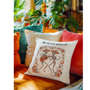 Coussin Mariachi Spirits, coutume
