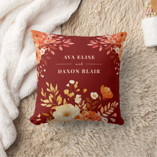Coussin Mariage ou anniversaire de mariage floral bordeaux