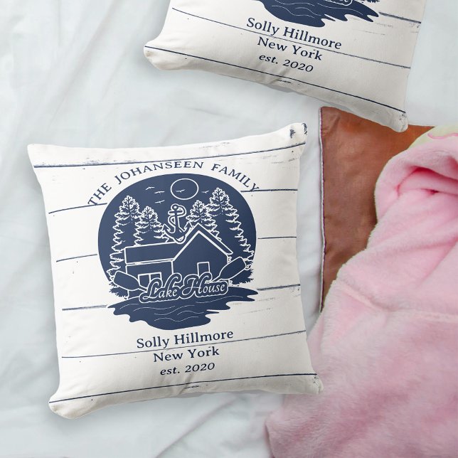 Coussin Marine Bleu Blanc Russe Bois Lac Maison Nom de fam (Créateur téléchargé)