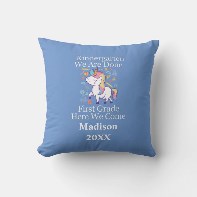 Coussin Maternelle Graduation Première Année Unicorne Cade (Recto)