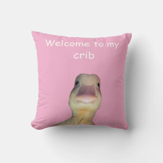 Coussin Mème de canard drôle – “Bienvenue dans mon antre” 