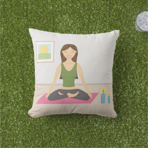 Coussin Mignonne Fille Faisant Du Yoga Dans Une Jolie Sall