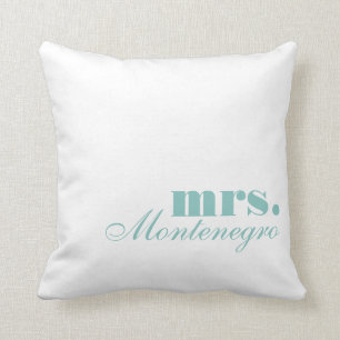 Coussin Mme Throw Pillows M. et Mme Throw Pillow Set