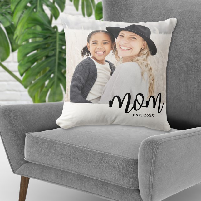 Coussin Mom Established Photo Gift (Mom Established Photo Gift Throw Pillow)