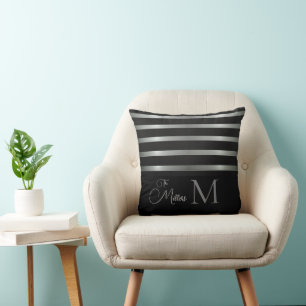 Coussin Monogram Modern Silver Stripes Nom de famille