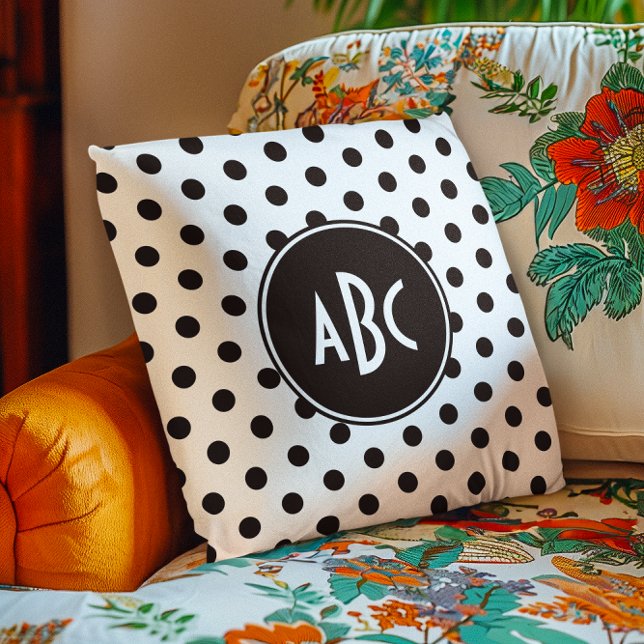 Coussin Monogramme à points polka blancs et noirs (White and Black Polka Dot Monogram Throw Pillow)