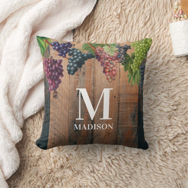 Coussin Monogramme de bois et de raisins rustiques (Couverture)