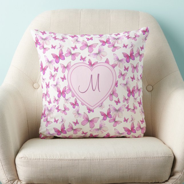 Coussin Monogramme de cœur Papillon rose mignon (Créateur téléchargé)