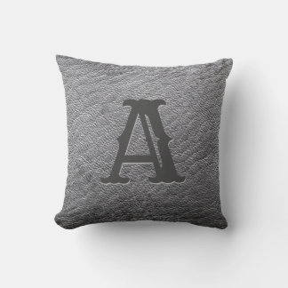 Coussin Monogramme en cuir gris Faux Embossé