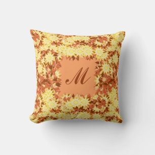 Coussin Monogramme encadré de fleurs - cacao et jaune